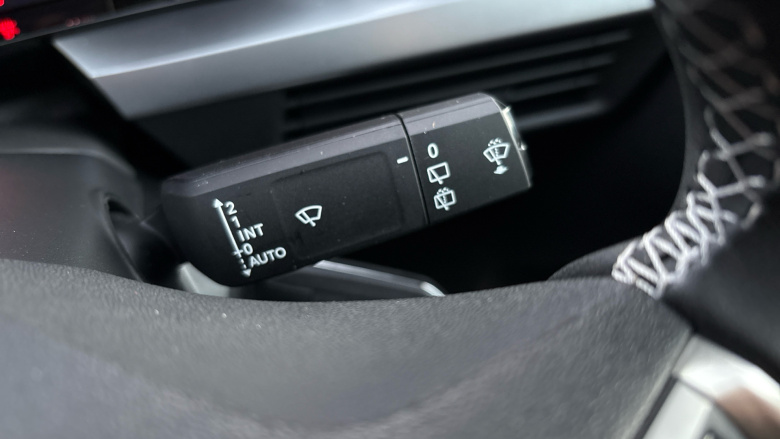 Vauxhall Frontera 1.2 Hybrid Design 5dr e-DCT6 Petrol Estate